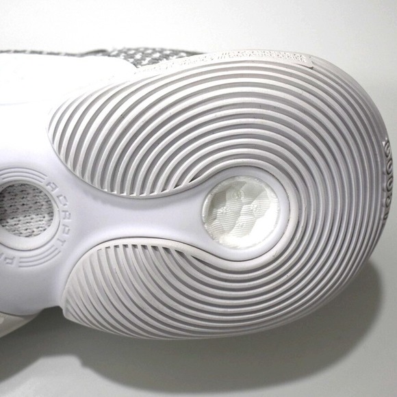 Adidas Basketball Shoes Men's Size 10 US White & Gray Trae Young 2 UNISEX - Picture 10 of 12